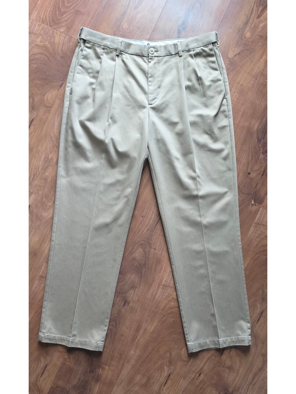 Haggar Men's Classic Fit Khaki Dress Pants 38x32 Beige 100% Cotton EUC ,493